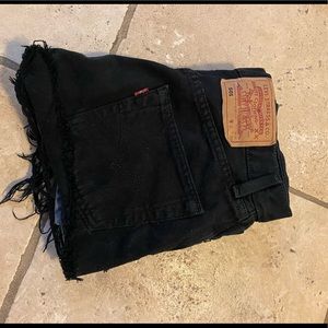 Vintage Black Levi shorts 501
